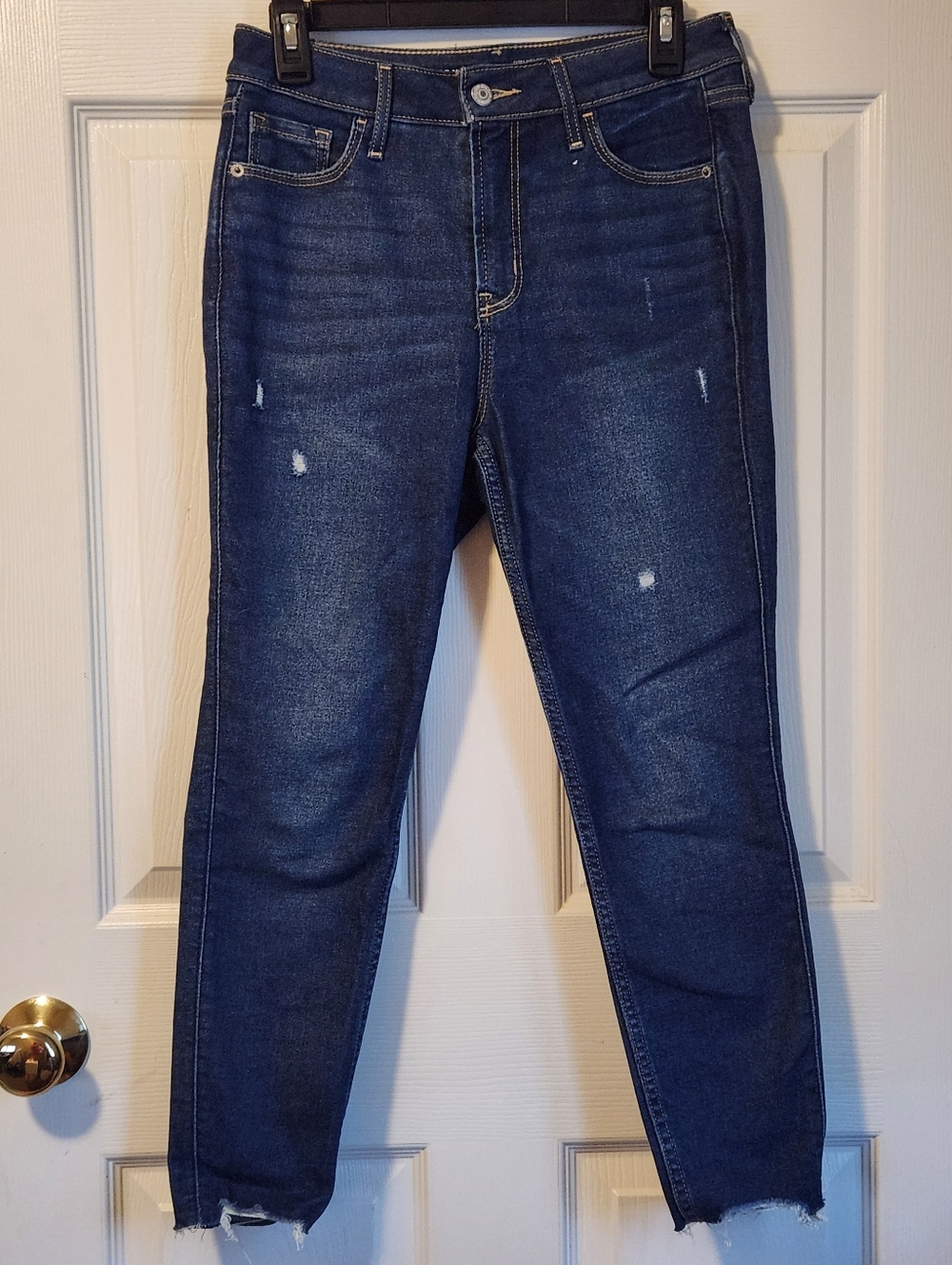 LADIES OLD NAVY JEANS SZ 6P